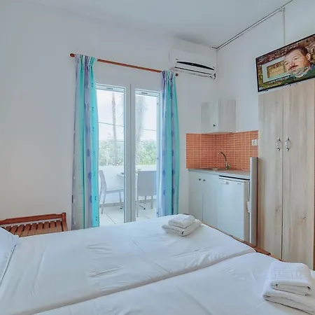 Pavlos Place Ξενοδοχείο Αντίπαρος